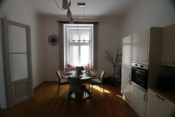 Pronájem bytu 3+1, Nový Bydžov, Třída B. Smetany, 97 m2