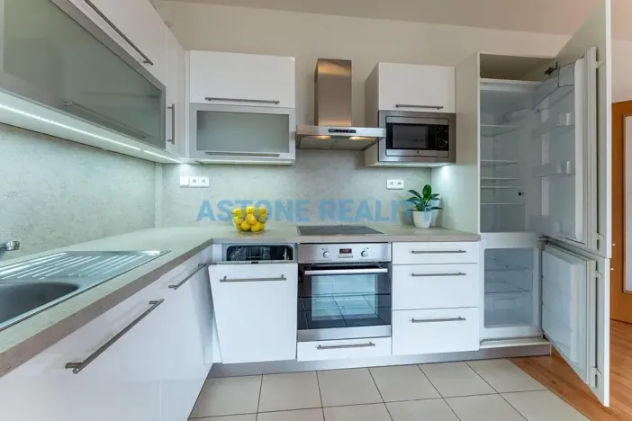 Pronájem bytu 1+kk, Praha - Zličín, Míšovická, 42 m2