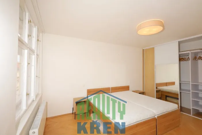 Pronájem bytu 2+1, Praha - Vyšehrad, Neklanova, 70 m2
