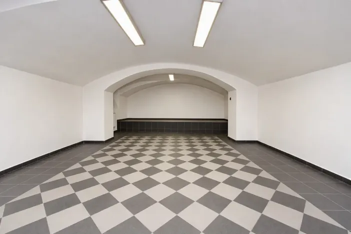 Pronájem skladu, Praha - Vinohrady, Italská, 108 m2