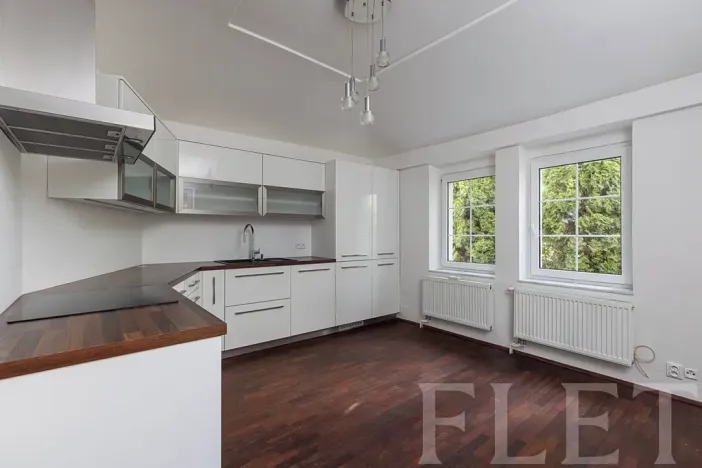 Prodej rodinného domu, Chýnice, Nám. Na Louži, 78 m2