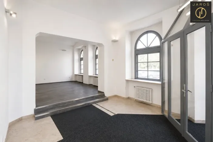 Pronájem restaurace, Praha - Bubeneč, Jana Zajíce, 145 m2