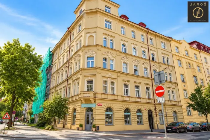Pronájem restaurace, Praha - Bubeneč, Jana Zajíce, 145 m2