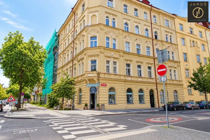 Pronájem restaurace, Praha - Bubeneč, Jana Zajíce, 145 m2