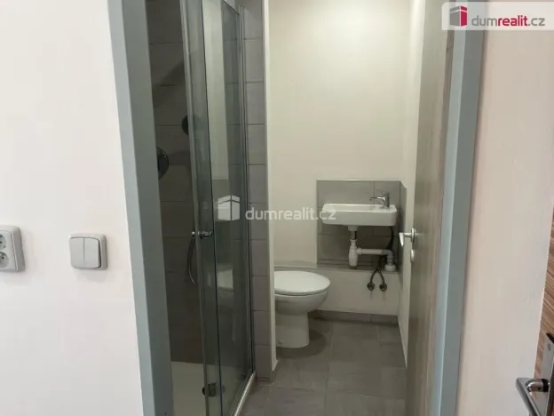 Pronájem bytu 2+kk, Jílové - Kamenná, Školní, 36 m2