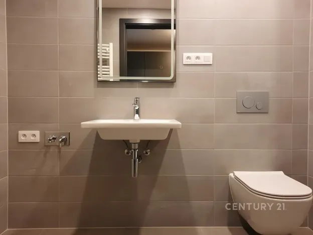 Pronájem bytu 1+kk, Praha - Vysočany, Střídavá, 35 m2