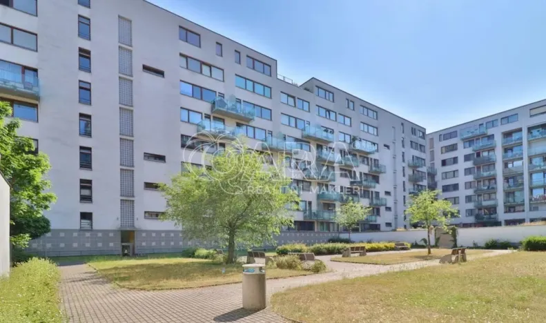 Pronájem bytu 1+kk, Praha - Holešovice, U měšťanského pivovaru, 42 m2