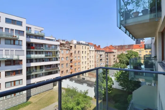 Pronájem bytu 1+kk, Praha - Holešovice, U měšťanského pivovaru, 42 m2