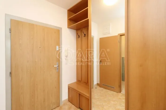 Pronájem bytu 1+kk, Praha - Holešovice, U měšťanského pivovaru, 42 m2
