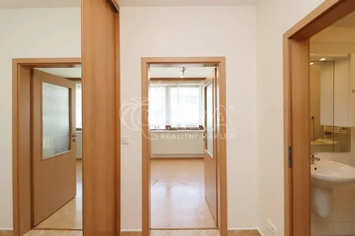 Pronájem bytu 1+kk, Praha - Holešovice, U měšťanského pivovaru, 42 m2