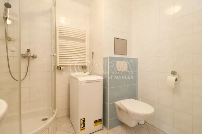Pronájem bytu 1+kk, Praha - Holešovice, U měšťanského pivovaru, 42 m2
