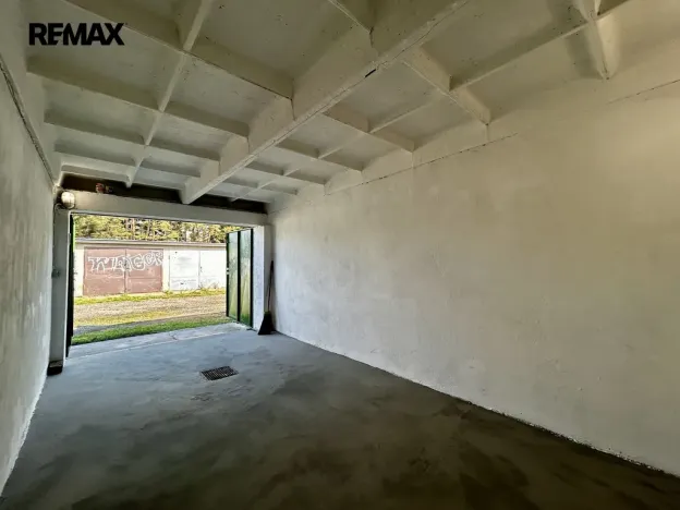 Prodej garáže, Hradec Králové, 16 m2