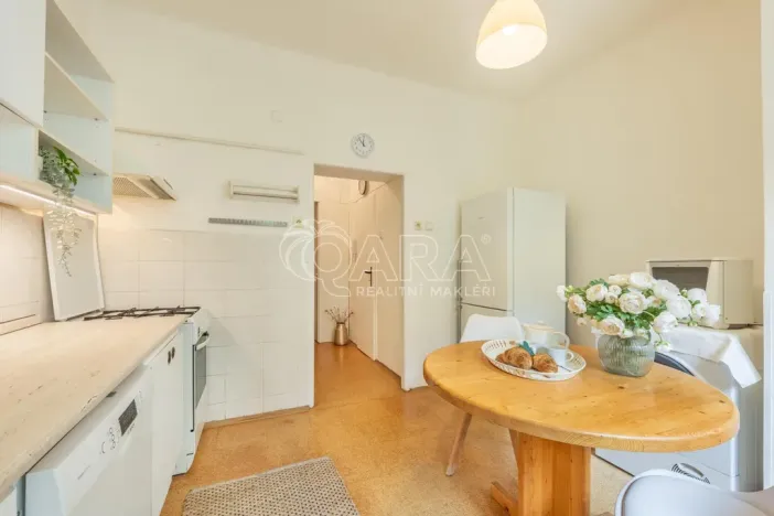Prodej bytu 2+1, Praha - Vinohrady, Rumunská, 64 m2