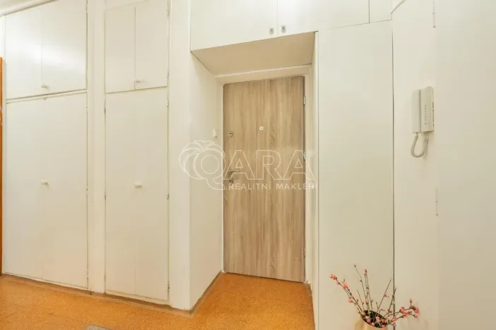 Prodej bytu 2+1, Praha - Vinohrady, Rumunská, 64 m2