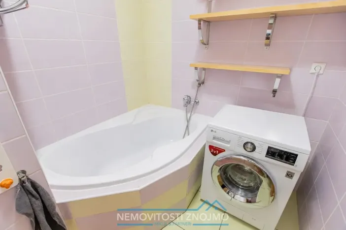 Prodej bytu 4+kk, Znojmo, Aninská, 89 m2
