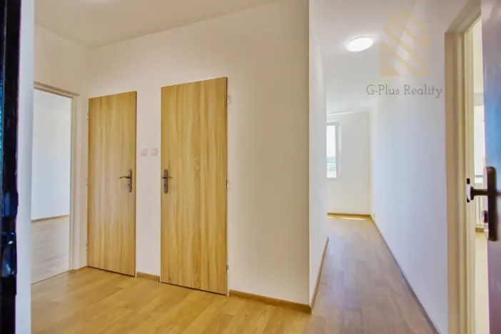 Prodej bytu 2+1, Chomutov, Holešická, 62 m2