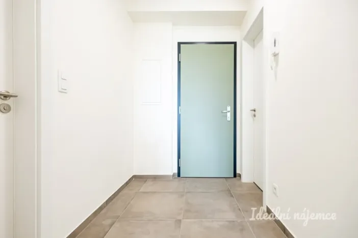 Pronájem bytu 2+kk, Praha - Černý Most, Arnošta Valenty, 49 m2