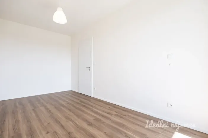 Pronájem bytu 2+kk, Praha - Černý Most, Arnošta Valenty, 49 m2