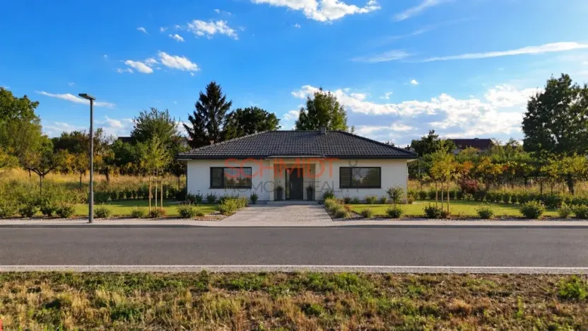 Prodej pozemku pro bydlení, Lanžhot, Školní, 616 m2