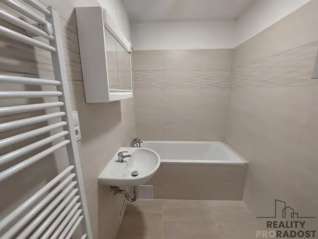 Pronájem bytu 2+kk, Praha - Žižkov, 45 m2
