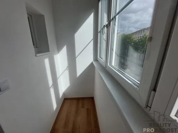 Pronájem bytu 2+kk, Praha - Žižkov, 45 m2
