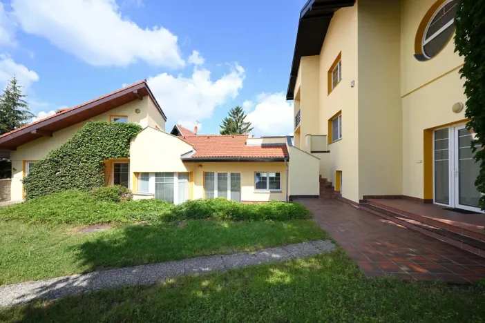 Pronájem kanceláře, Praha - Chodov, 7. května, 454 m2