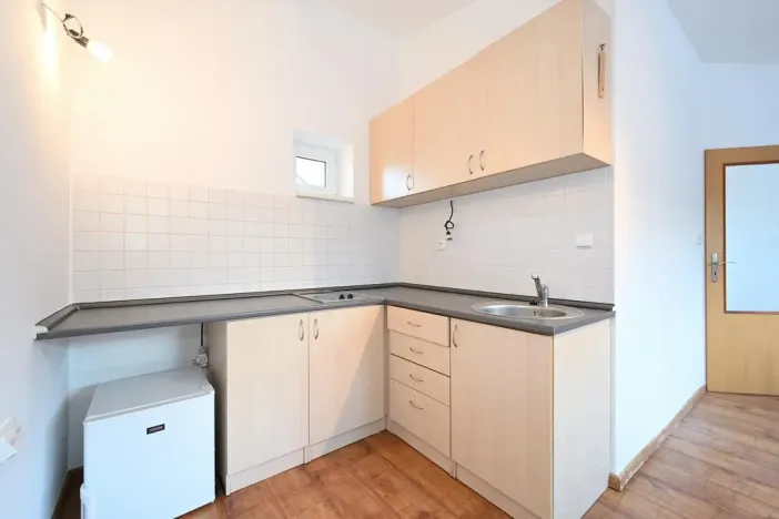 Pronájem kanceláře, Praha - Chodov, 7. května, 454 m2