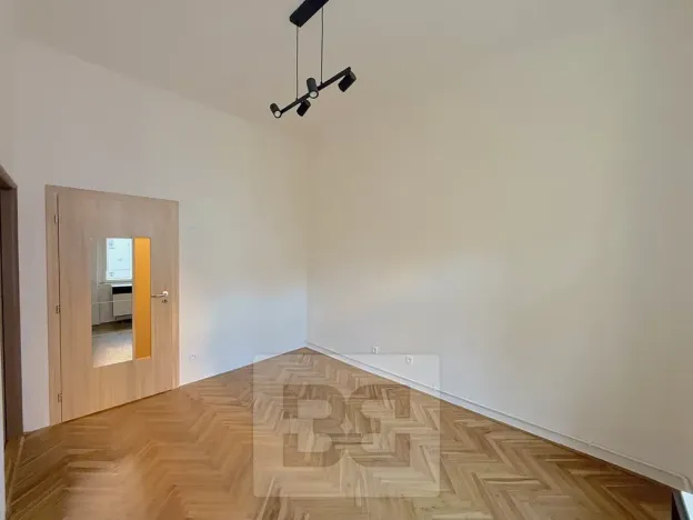 Pronájem bytu 2+1, Praha - Žižkov, Hartigova, 38 m2