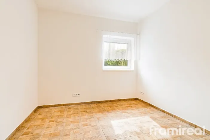 Prodej bytu 3+kk, Znojmo, Smutného, 79 m2