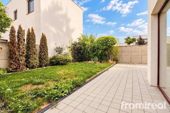 Prodej bytu 3+kk, Znojmo, Smutného, 79 m2