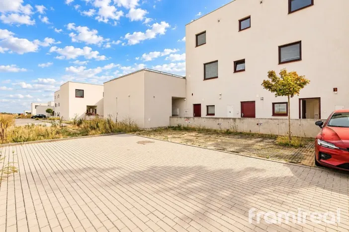 Prodej bytu 3+kk, Znojmo, Smutného, 79 m2