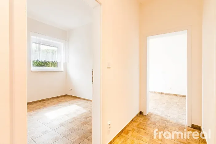 Prodej bytu 3+kk, Znojmo, Smutného, 79 m2
