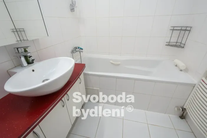 Pronájem bytu 2+kk, Praha - Suchdol, Internacionální, 62 m2
