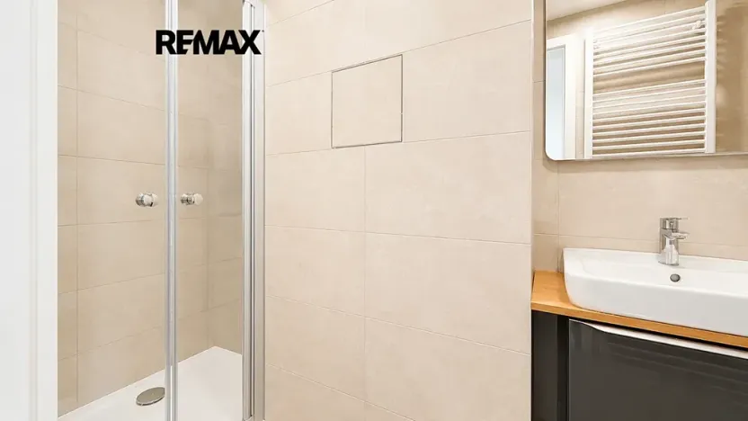 Pronájem bytu 2+kk, Praha - Hloubětín, Kbelská, 54 m2