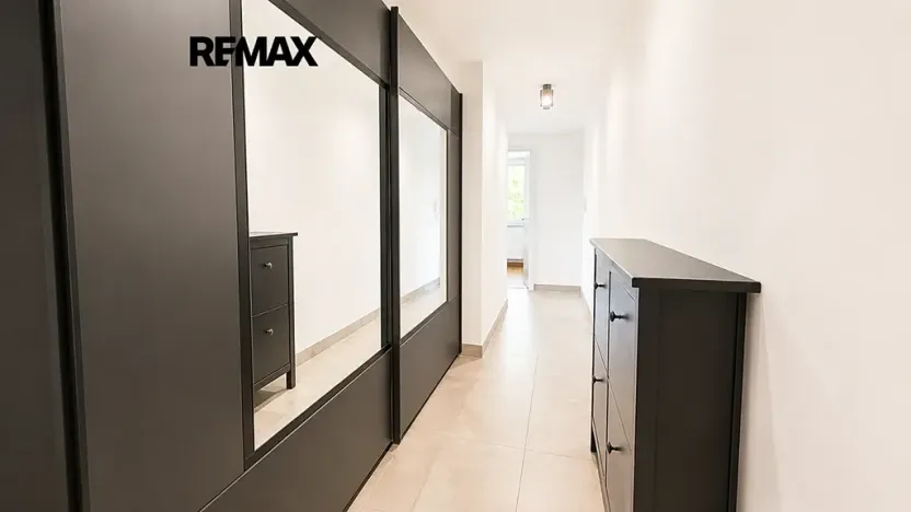 Pronájem bytu 2+kk, Praha - Hloubětín, Kbelská, 54 m2