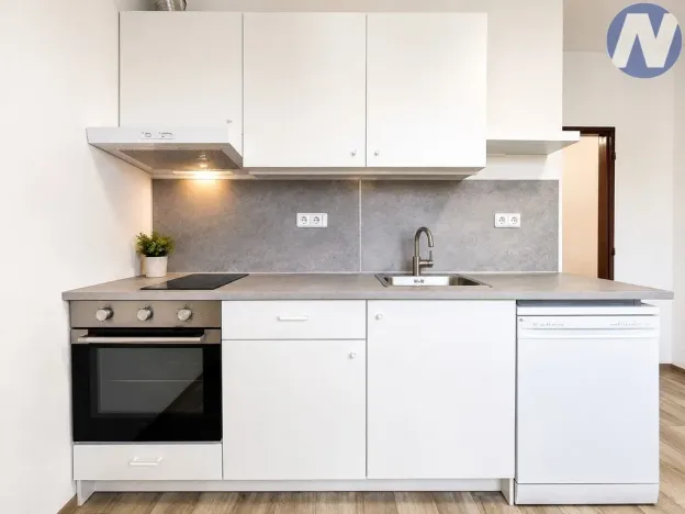 Pronájem bytu 1+1, Klatovy, Na Bělidle, 44 m2