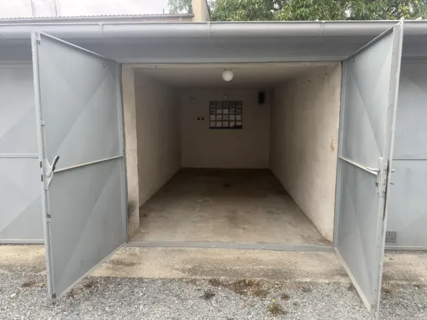 Pronájem garáže, Plzeň - Hradiště, Zelenohorská, 16 m2