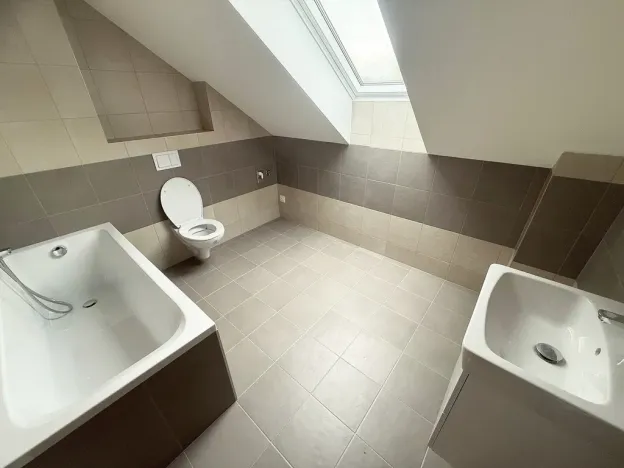 Pronájem rodinného domu, Plzeň - Lhota, Bylinková, 109 m2