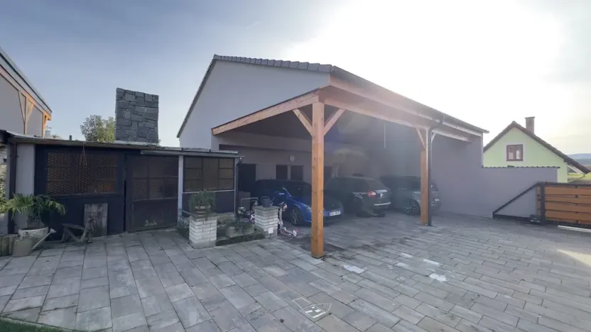 Prodej bytu 5+1, Dubné - Třebín, 170 m2
