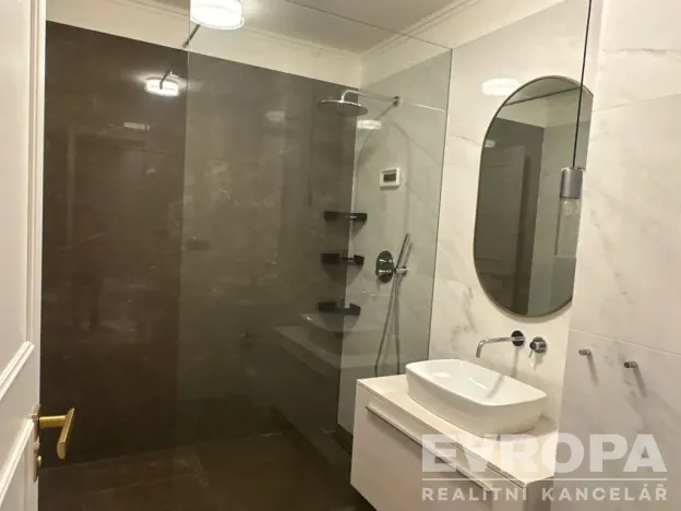 Pronájem bytu 2+kk, Praha - Vinohrady, U Zvonařky, 55 m2