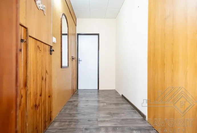 Prodej bytu 3+1, Praha - Prosek, Novoborská, 53 m2