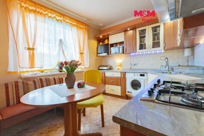 Prodej bytu 3+1, Chodov, Husova, 68 m2