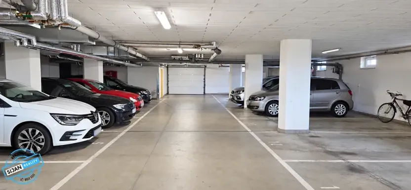 Pronájem garážového stání, Prostějov, Krasická, 13 m2