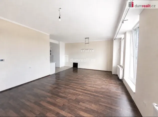 Pronájem bytu 3+kk, Chlumec, Holubova, 100 m2