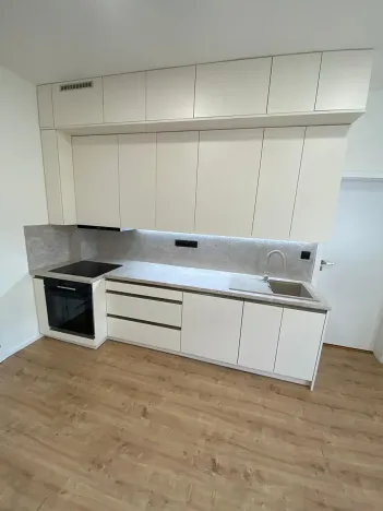 Prodej bytu 3+1, Zlín, Tyršova, 76 m2