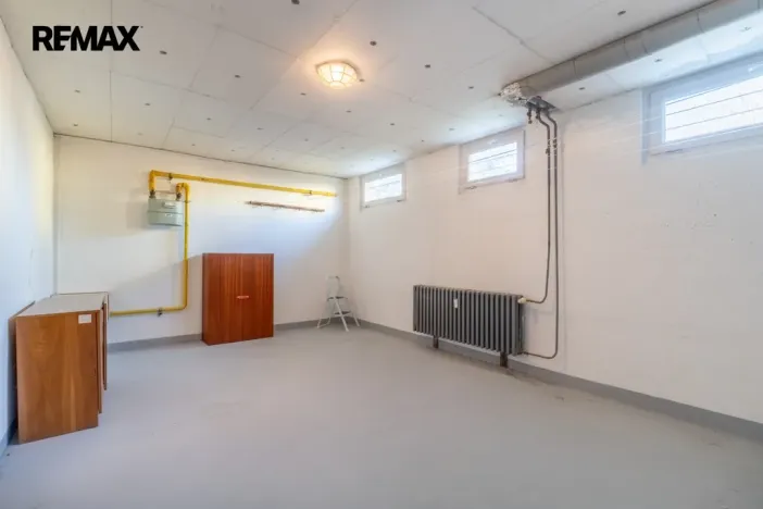 Prodej bytu 3+1, Jesenice, V Lázních, 72 m2