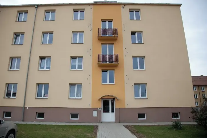 Pronájem bytu 2+1, Týnec nad Sázavou, Družstevní, 50 m2
