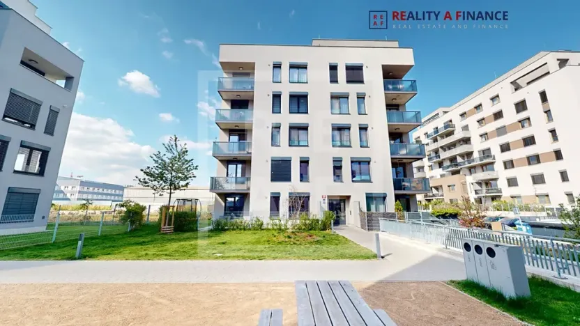 Prodej bytu 3+kk, Praha - Hloubětín, Waltariho, 80 m2