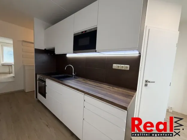Prodej bytu 2+1, Brno - Bystrc, Píškova, 58 m2