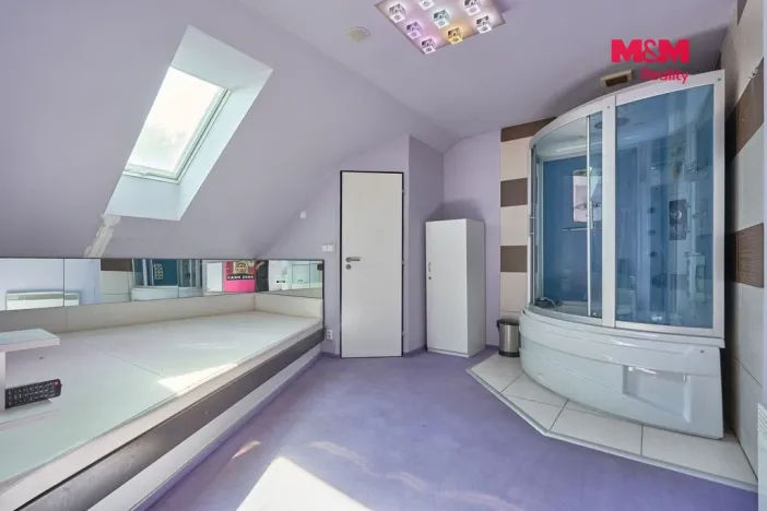 Pronájem obchodního prostoru, Drslavice, 365 m2
